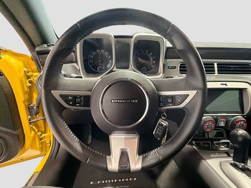 Used 2010 Chevrolet Camaro SS w/ LPO, Ground Effects Package RWD image 9