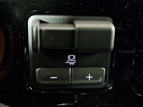 New 2026 GMC Sierra 1500 Elevation w/ Elevation Premium Package image 13