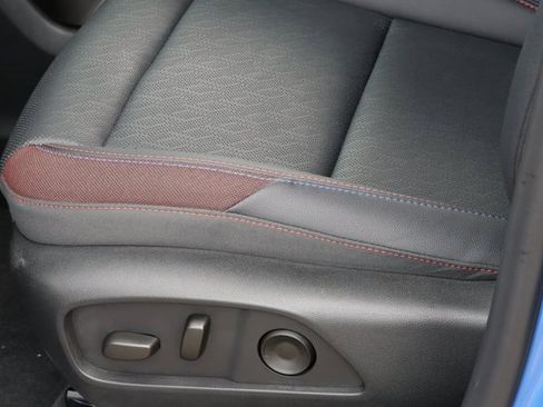 Used 2025 Chevrolet Equinox RS w/ Safety and Technology Package image 13