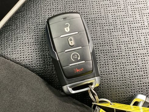 Used 2024 RAM 1500 Laramie image 28