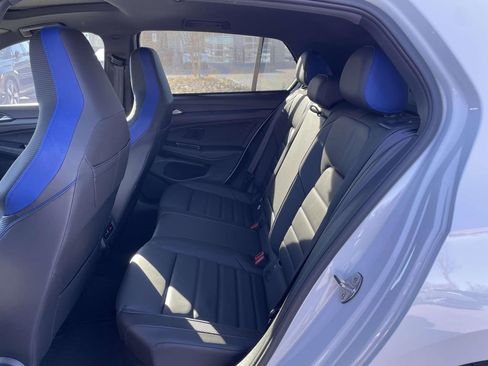 Used 2024 Volkswagen Golf R 2.0T (DSG) image 3