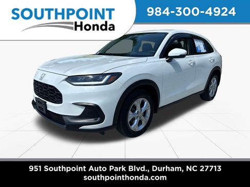 Used 2023 Honda HR-V LX image 3