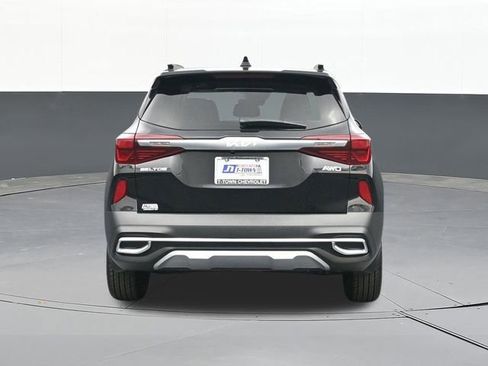 Used 2023 Kia Seltos EX image 12