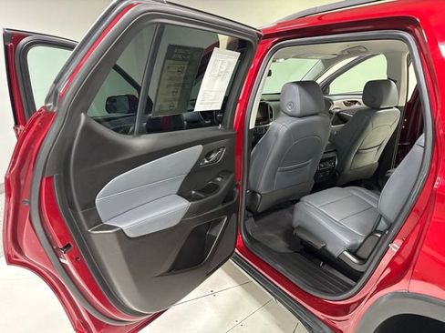 Used 2019 Chevrolet Traverse LT w/ LT Premium Package FWD image 26