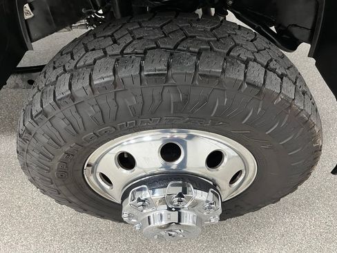 Used 2024 RAM 3500 Limited w/ Safety Group AWD/4WD image 18