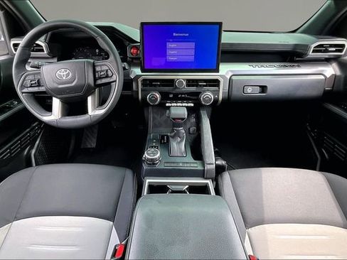 Used 2025 Toyota Tacoma TRD Off-Road image 7