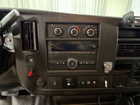 Used 2019 Chevrolet Express 2500 w/ Driver Convenience Package RWD image 11