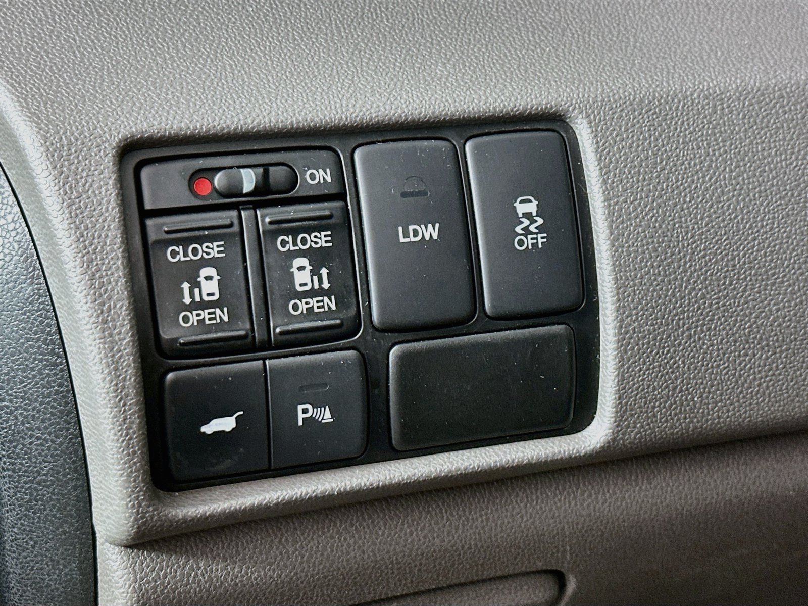 Used 2015 Honda Odyssey Touring image 10