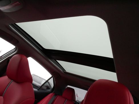 Certified 2023 Toyota Camry XSE w/ Navigation Package image 33