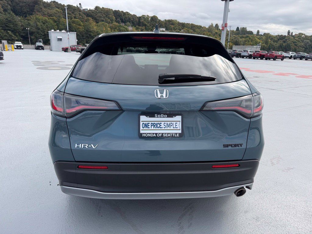 Certified 2023 Honda HR-V Sport image 8