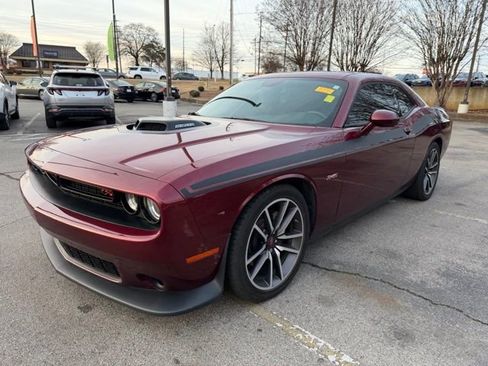 Used 2023 Dodge Challenger R/T w/ Shaker Package image 8