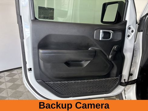 Used 2022 Jeep Gladiator Sport image 8