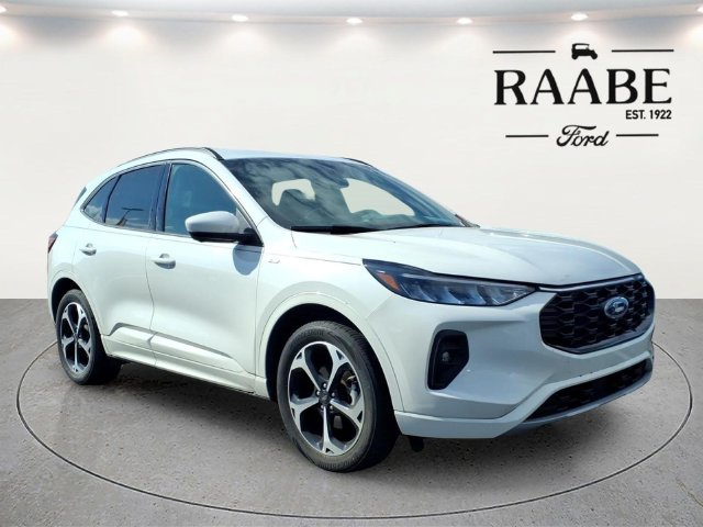 Used 2023 Ford Escape ST-Line Select w/ Tech Pack #2 AWD/4WD image 4