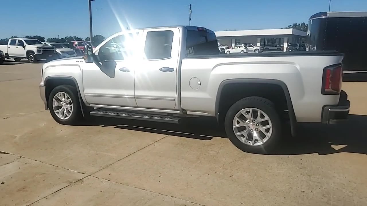 Used 2017 GMC Sierra 1500 SLT w/ Enhanced Driver Alert Package AWD/4WD image 6