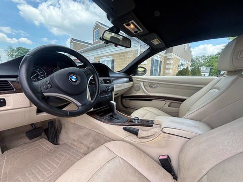 Used 2011 BMW 328i Convertible RWD image 9