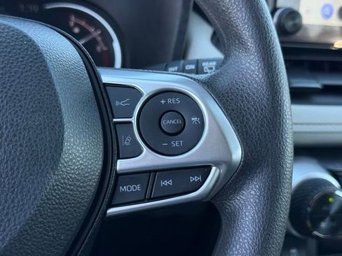 Used 2024 Toyota RAV4 XLE image 27