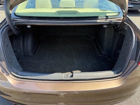 Used 2011 Volkswagen Jetta SE image 25