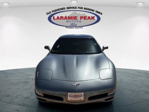 Used 2003 Chevrolet Corvette Coupe w/ Preferred Equipment Group RWD image 3