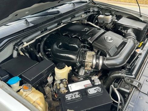 Used 2012 Nissan Frontier SL w/ Moonroof Pkg image 50