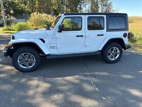 Certified 2020 Jeep Wrangler Unlimited Sahara w/ Cold Weather Group image 6