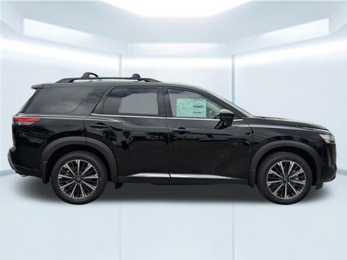 New 2026 Nissan Pathfinder Platinum image 7