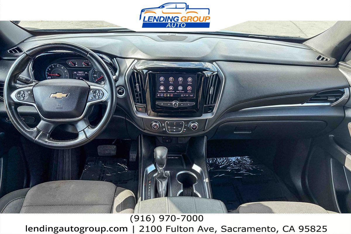 Used 2023 Chevrolet Traverse LT FWD image 11