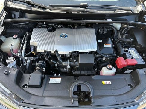 Used 2019 Toyota Prius XLE AWD/4WD image 21