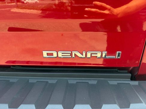 Used 2018 GMC Sierra 1500 Denali w/ Denali Ultimate Package AWD/4WD image 31