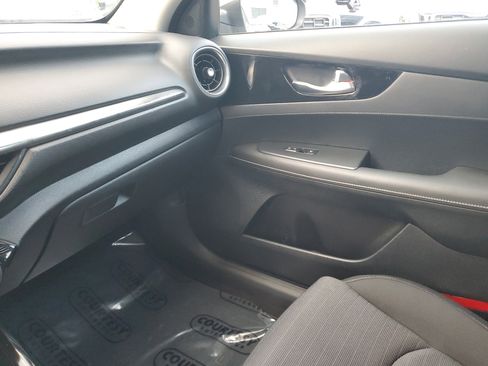 Used 2019 Kia Forte S w/ S Premium Package FWD image 25