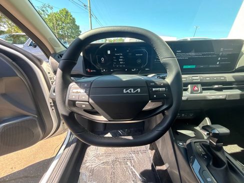 Certified 2025 Kia K4 GT-Line Turbo FWD image 14