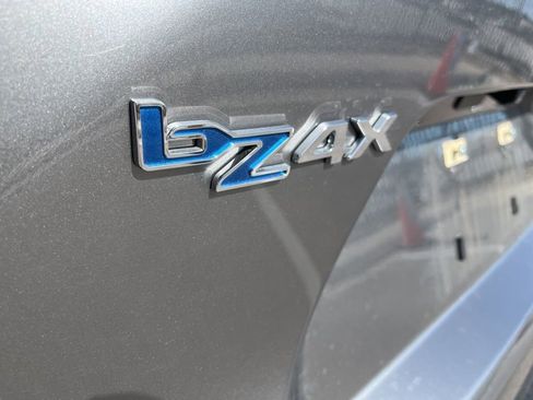 Used 2024 Toyota bZ4X XLE image 8