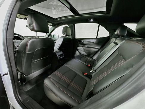 Used 2024 Chevrolet Equinox RS FWD image 4