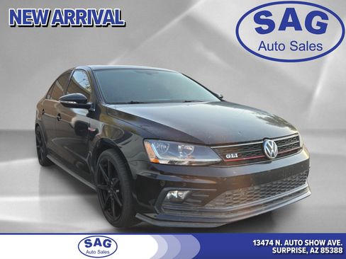 Used 2017 Volkswagen Jetta GLI FWD image 1