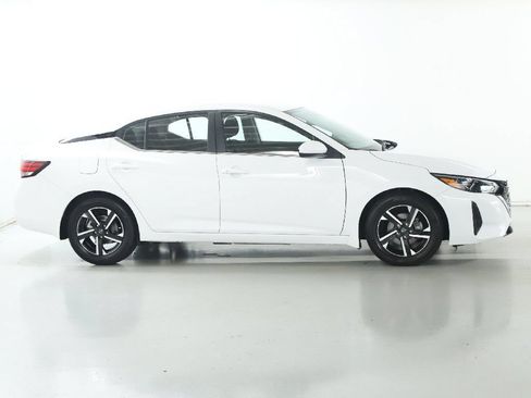 Certified 2024 Nissan Sentra SV FWD image 11