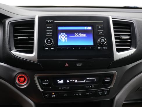 Used 2016 Honda Pilot LX image 18