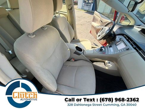 Used 2015 Toyota Prius Two image 18