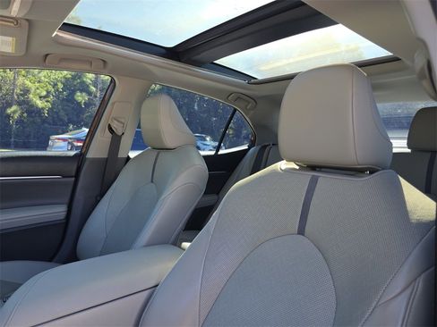 Certified 2021 Toyota Camry XLE w/ Navigation Package image 23