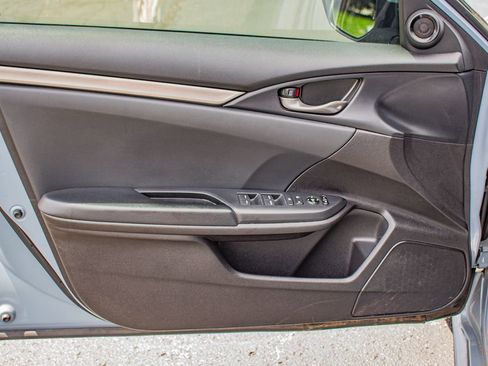 Used 2021 Honda Civic Sport image 13