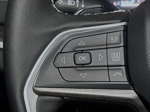 New 2025 Jeep Grand Cherokee Limited w/ Luxury Tech Group II AWD/4WD image 28