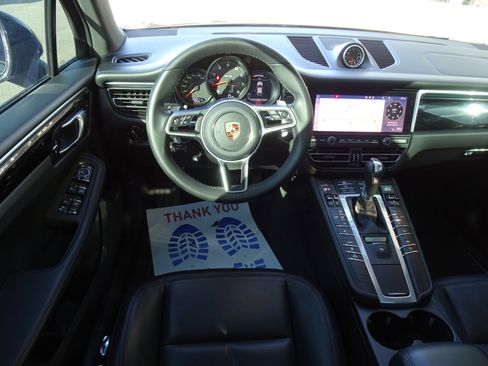 Used 2021 Porsche Macan AWD/4WD image 13