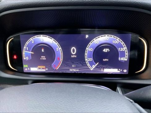 Used 2024 Jeep Wagoneer L Series II w/ Flexible Seating Group image 10