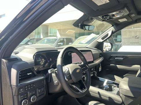 New 2026 Chevrolet Tahoe High Country w/ LPO, Get Active Package AWD/4WD image 10