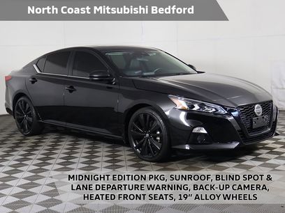 Used 2022 Nissan Altima 2.5 SR w/ Midnight Edition Package
