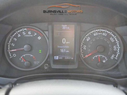 Used 2023 Toyota Tacoma SR image 18