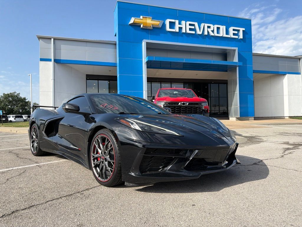 Used 2024 Chevrolet Corvette Stingray Premium Cpe RWD image 1