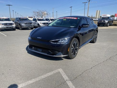 Used 2024 Kia EV6 Wind image 3