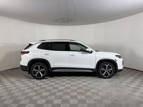 New 2026 Volkswagen Tiguan SE AWD/4WD image 2