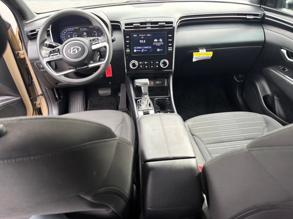 Used 2023 Hyundai Santa Cruz SE FWD image 12