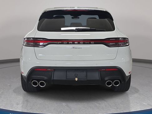 Used 2022 Porsche Macan AWD/4WD image 8