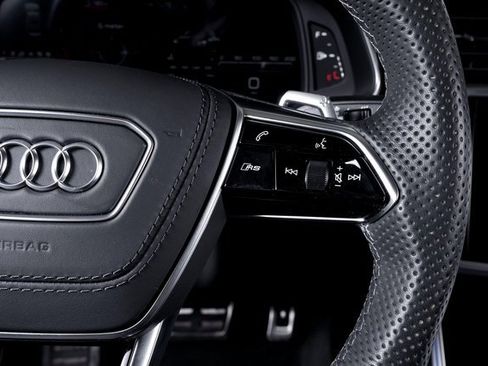 Used 2025 Audi RS 7 Performance image 43